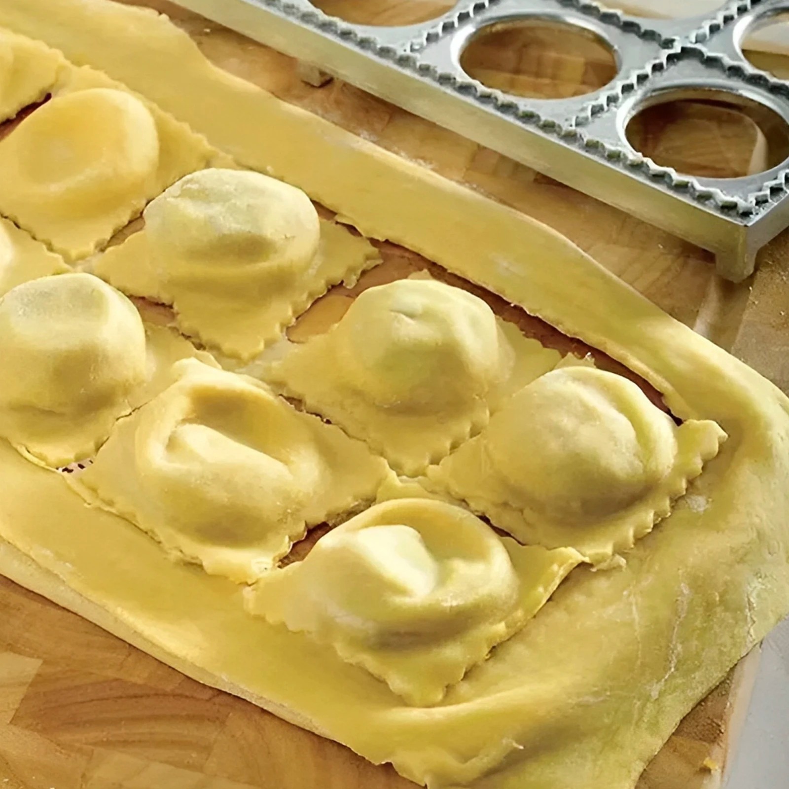 Forma do pierogów 12 otworów,  – Kitchen Baking Store recenzja i cena